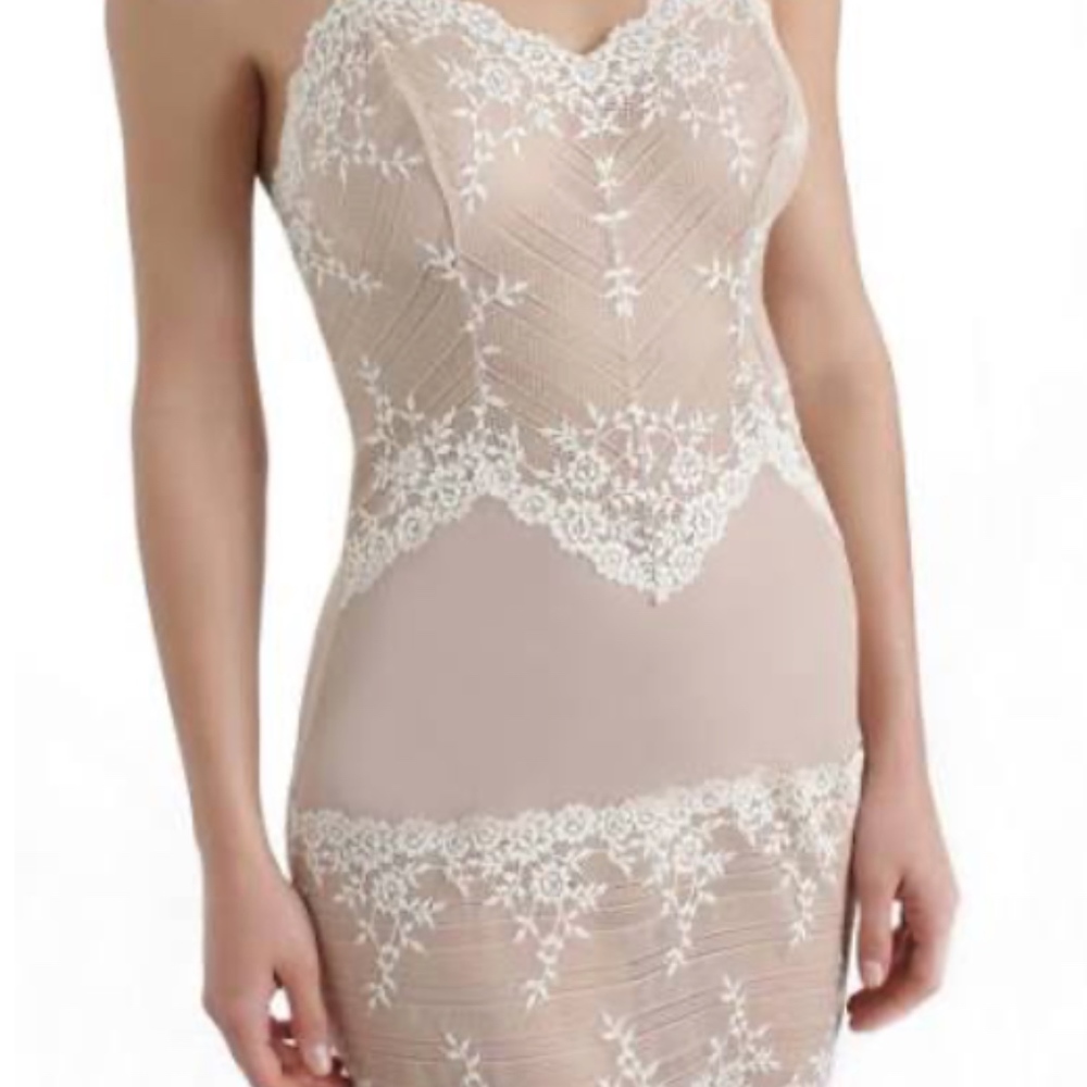 Wacol nude and cream slip Med